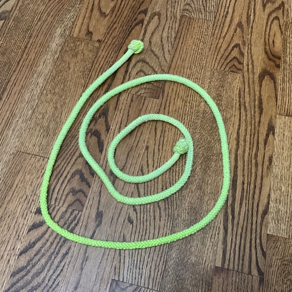 Designline Rhythmic Gymnastics Rope - Lime Green, 2.5 meters - Picture 1 of 2